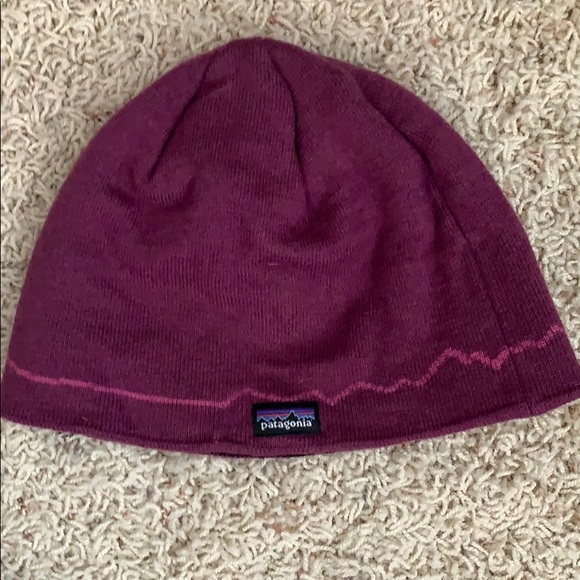 2 Patagonia winter hats - Picture 4 of 7